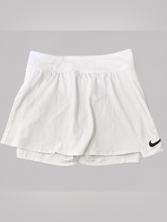Nike Pants - Nike Women's White Tennis / Golf Skort with Inner Shorts. Size: Small